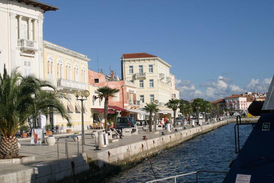 Apartments Mladenka Poreč Extérieur photo